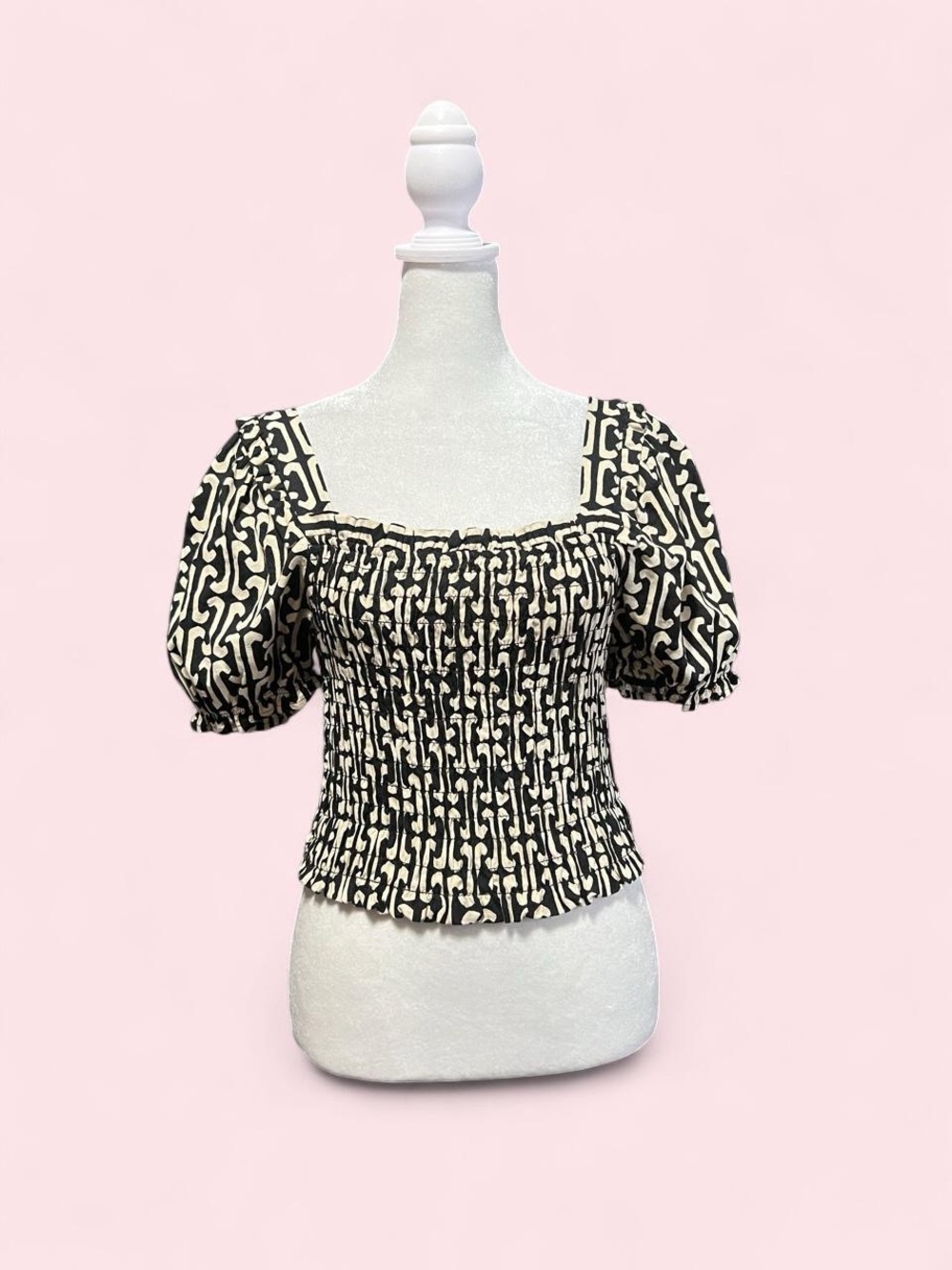 Medium Square Neck Puff Sleeve Smocked Top in Black and Cream